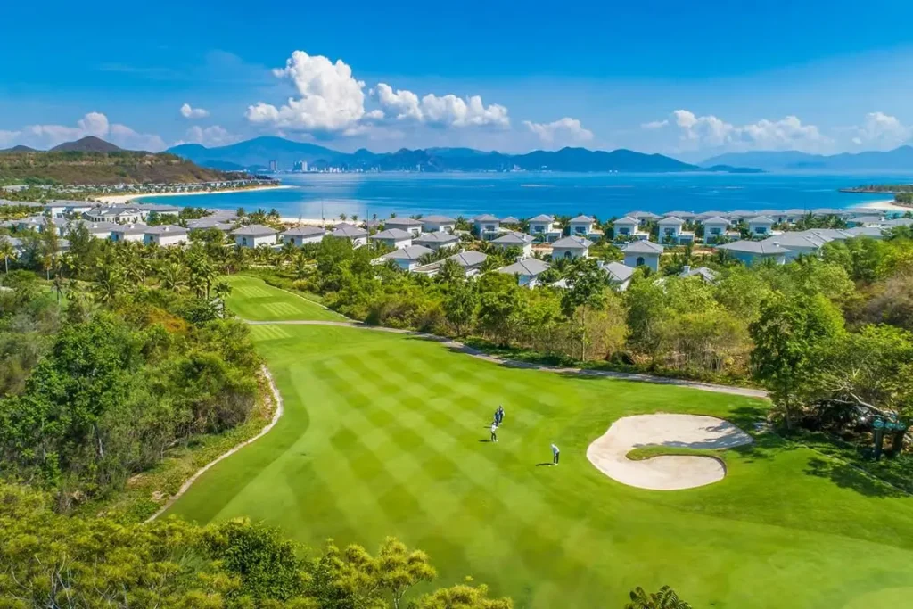 Best 10+ Things to Do & See in Ho Chi Minh City for Golfers After a Day on the Course