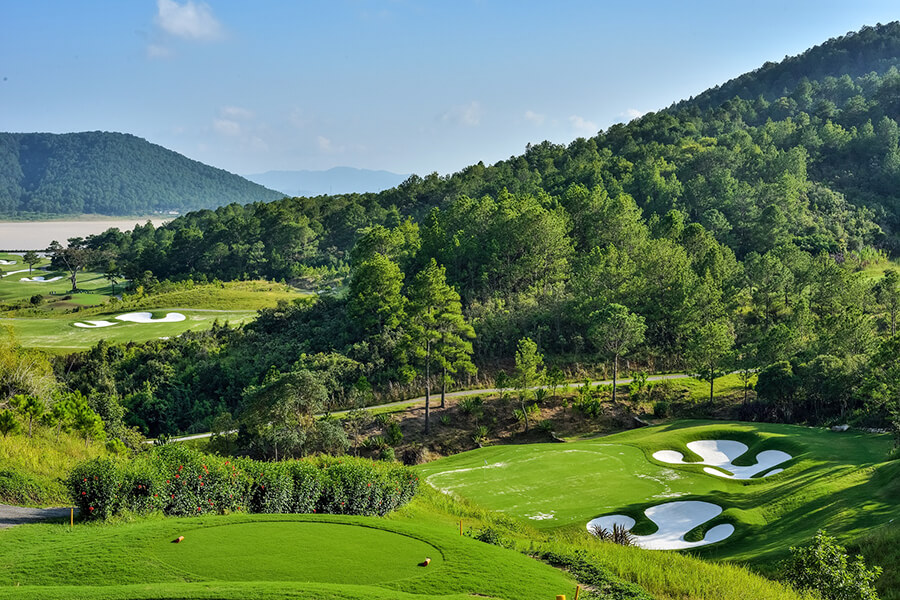 Dalat Palace Golf Club - Vietnam golf packages