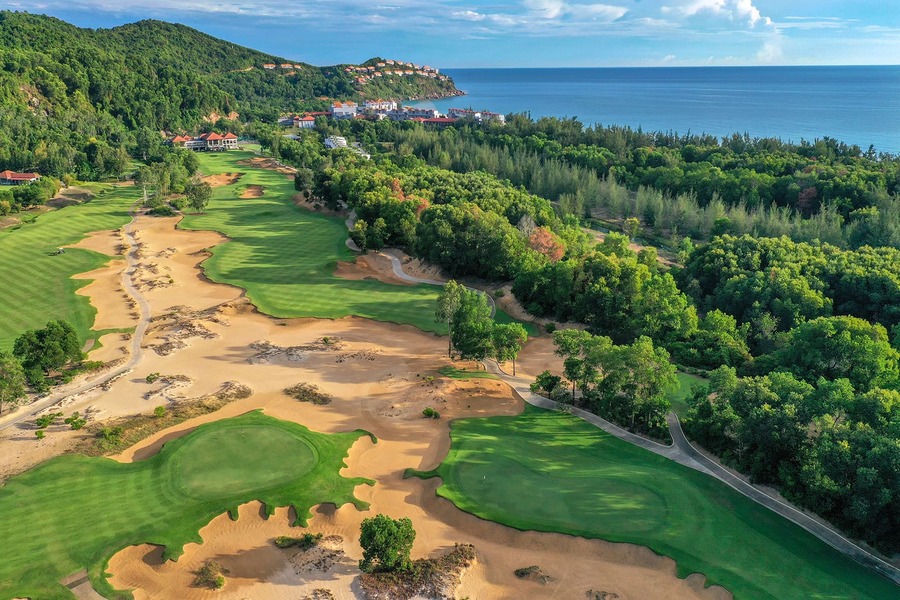 Laguna Lang Co Golf Club - golf course in vietnam