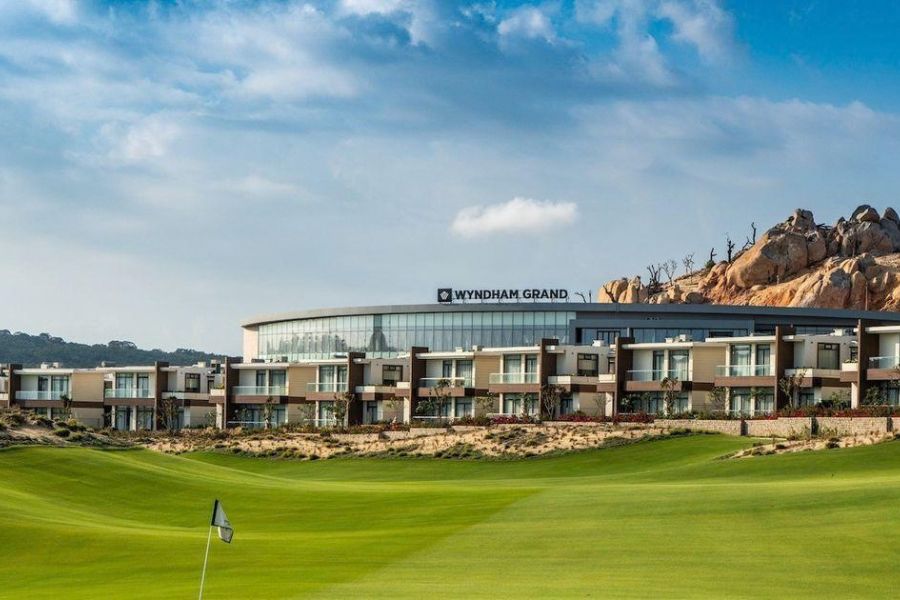 Luxury beachfront resort accommodation for a Vietnam golf holiday