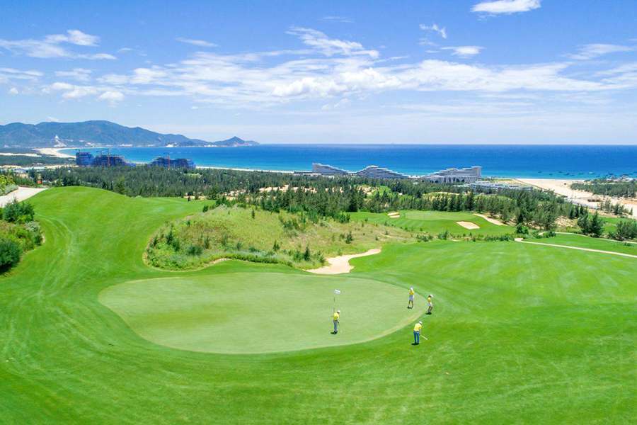 The Crown Retreat Resort - Vietnam golf trips