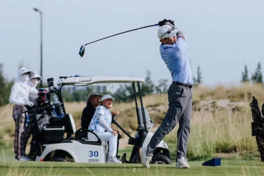 korean playing golf in vietnam